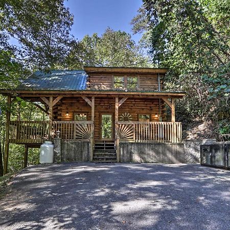 Cabin With Hot Tub And Deck, 3 Mi To Pigeon Forge 塞维尔维尔 外观 照片