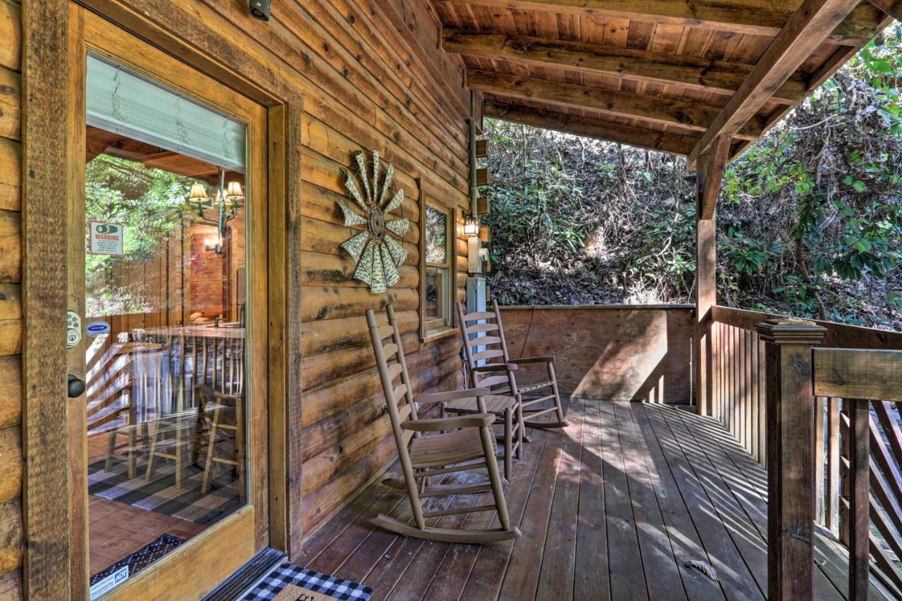 Cabin With Hot Tub And Deck, 3 Mi To Pigeon Forge 塞维尔维尔 外观 照片