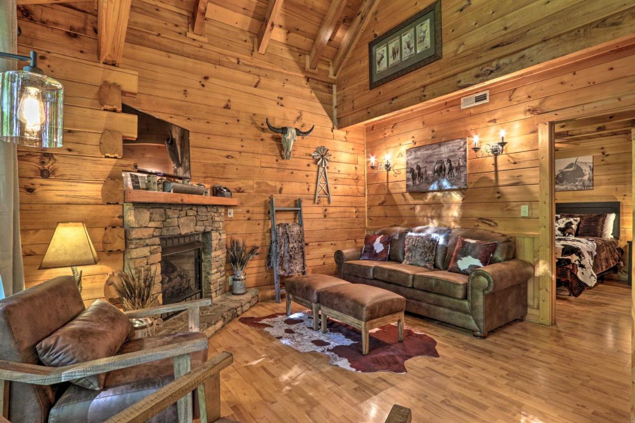 Cabin With Hot Tub And Deck, 3 Mi To Pigeon Forge 塞维尔维尔 外观 照片
