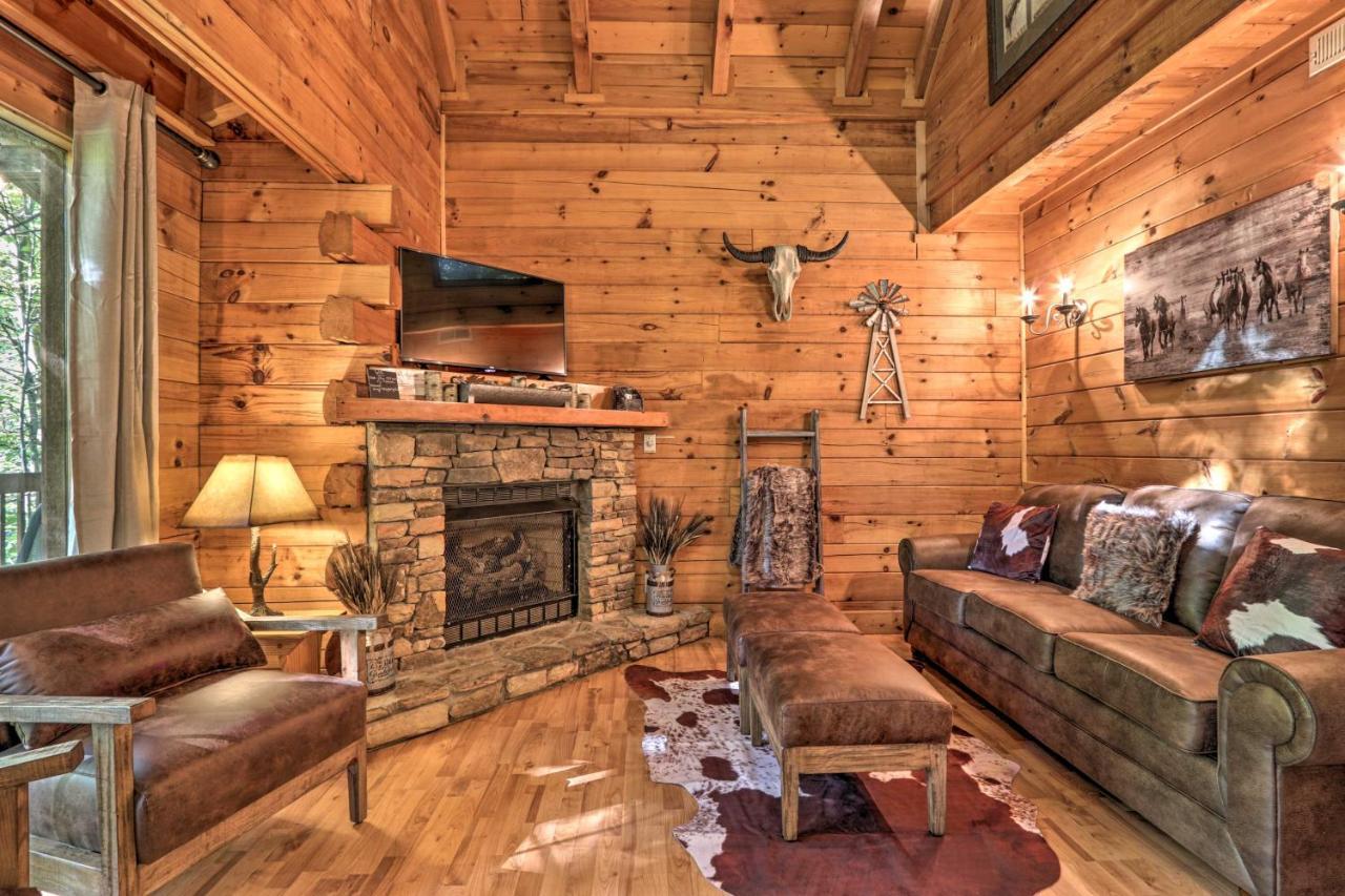 Cabin With Hot Tub And Deck, 3 Mi To Pigeon Forge 塞维尔维尔 外观 照片