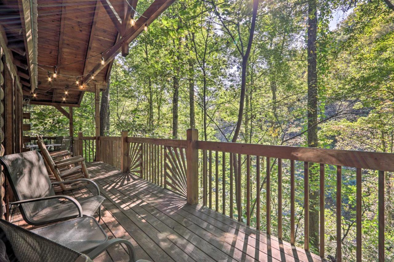 Cabin With Hot Tub And Deck, 3 Mi To Pigeon Forge 塞维尔维尔 外观 照片